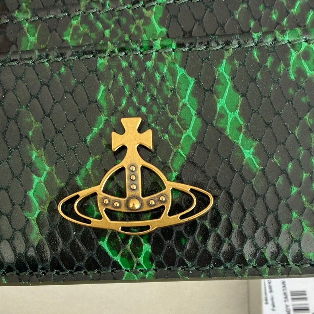 Vivienne Westwood Snakeskin Green Card Holder - Picture 8 of 10